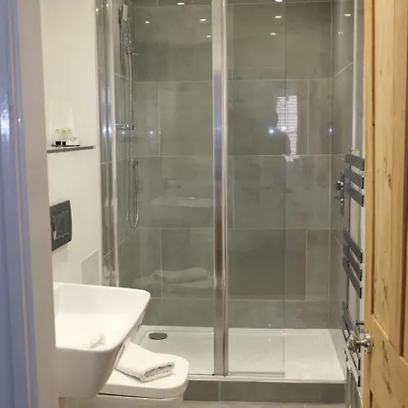 The Barrington Guest house Scarborough