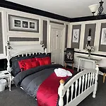 The Barrington Guest House Scarborough