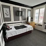 The Barrington Guest House Scarborough