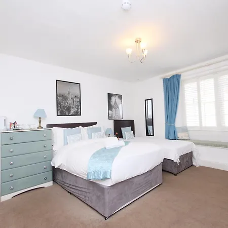 The Barrington Guest House Scarborough
