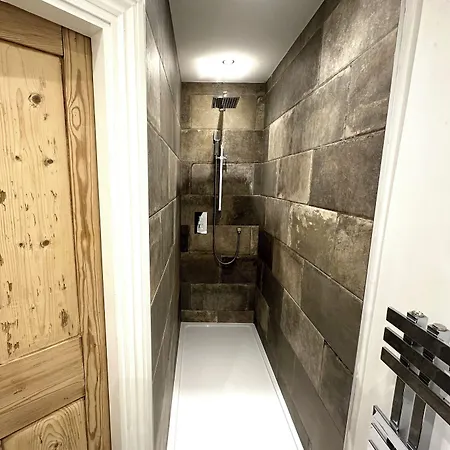 The Barrington 3*