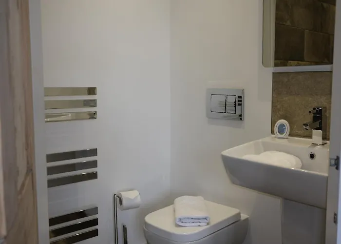 The Barrington 게스트하우스 3*